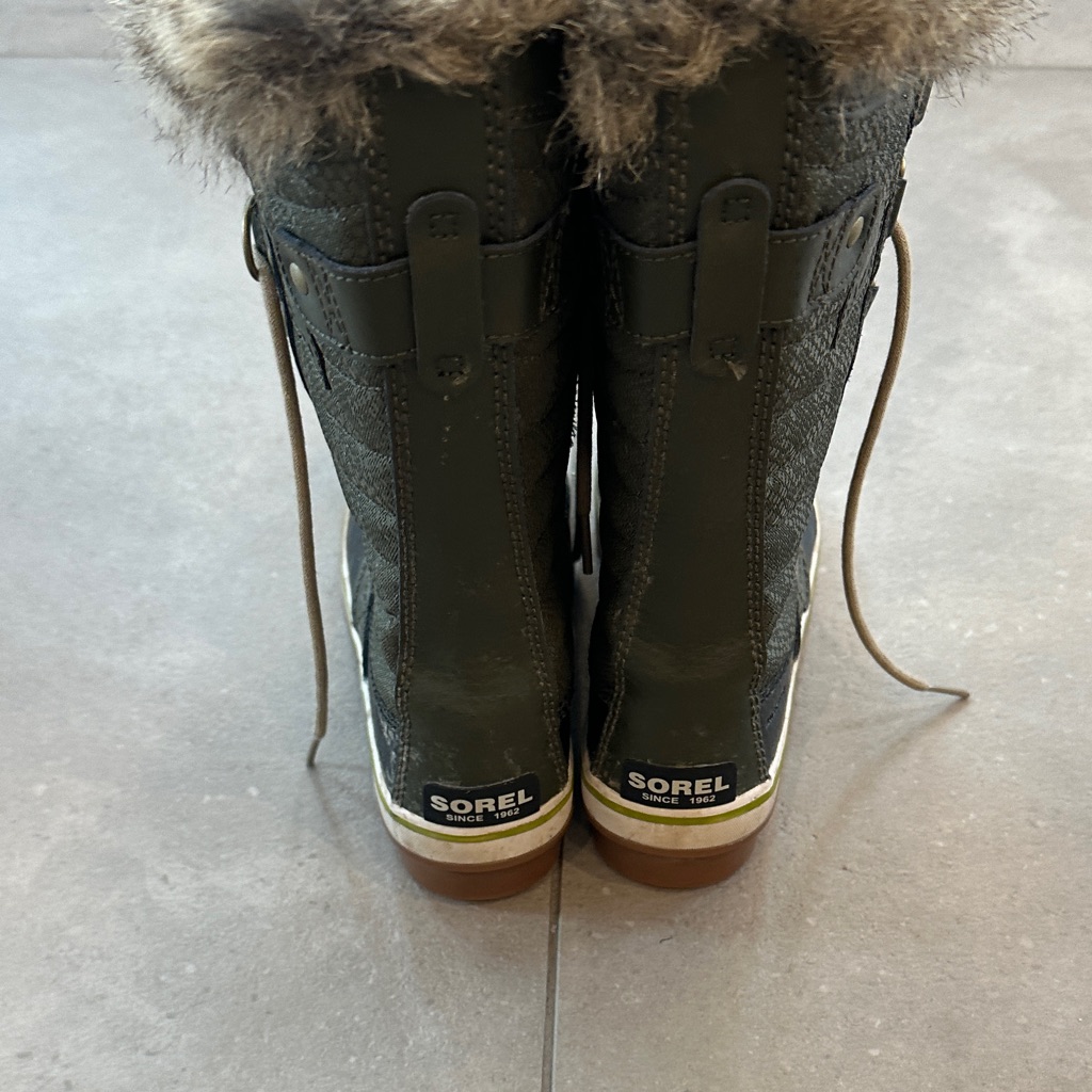 Sorel Women's Winter Boots - Dark Green With Fur Trim